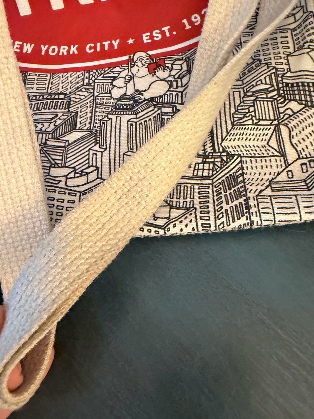 The Studio Strand “Urban Jungle” tote bag with city skyline graphic - Picture 3 of 9